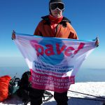 Voluntarul anului în domeniul sănătății în 2015 ajunge pe acoperișul Europei Elbrus