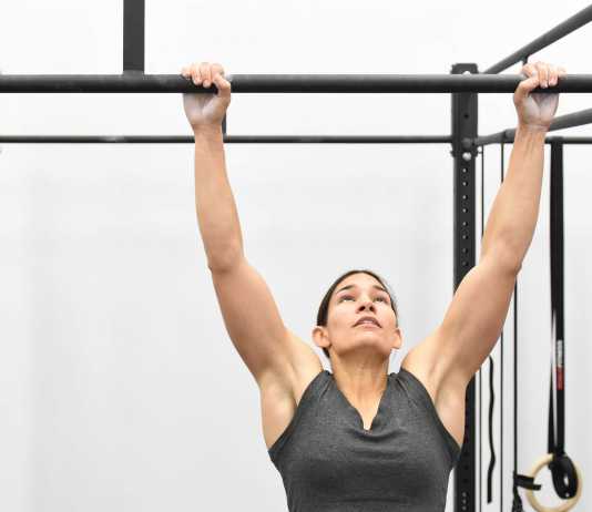 De ce este bara de tractiuni aparatul ideal pentru un corp atletic? bara de tractiuni