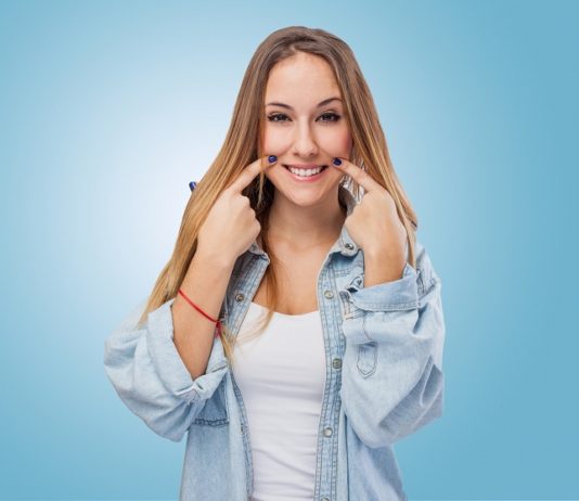 Porti aparat dentar? Iata cum sa mentii igiena orala!