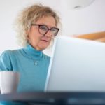 Cursuri online gratis dezvoltate in cadrul Erasmus+ pentru sustinerea imbatranirii active