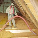 Izolația podului cu celuloză sau spumă poliuretanică – ce aleg?